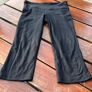 COPY - Lululemon Athletica Cropped Flare Yoga Pant Size 8